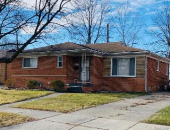 20831 Kenosha Street Oak Park, MI 48237