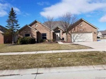 53361 Zachary Drive Chesterfield Township, MI 48047