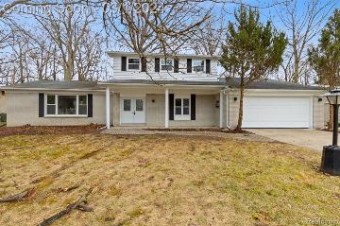 16146 Timberview Drive Clinton Township, MI 48036