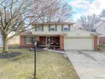 21709 Virginia Street Southfield, MI 48076