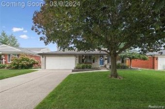 34102 Chatsworth Drive Sterling Heights, MI 48312