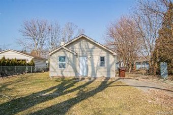 8107 Janis Street Shelby Township, MI 48317