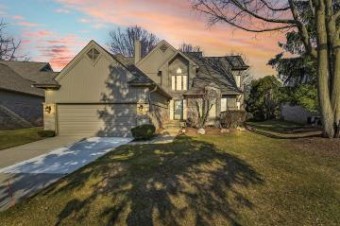 38214 French Pond Farmington Hills, MI 48331