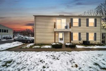 3211 Heatherstone UNIT D Lake Orion, MI 48360