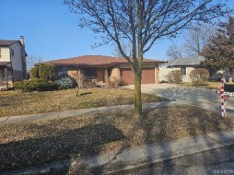 4715 Algonquin Drive Sterling Heights, MI 48310