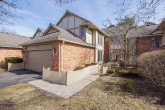 4049 Willoway Place Drive Bloomfield Hills, MI 48302