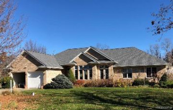 5382 Meadowlawn Road Fowlerville, MI 48836