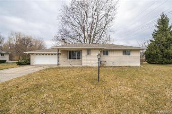 50827 W Shamrock Street Chesterfield Township, MI 48047