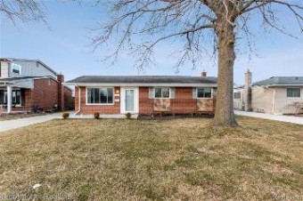 11641 Brougham Drive Sterling Heights, MI 48312