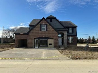4042 Spring Meadows Drive Sterling Heights, MI 48314