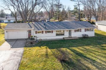 5317 Cambourne Place West Bloomfield, MI 48322