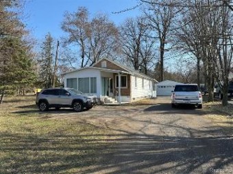 31680 Hayes Road Fraser, MI 48026