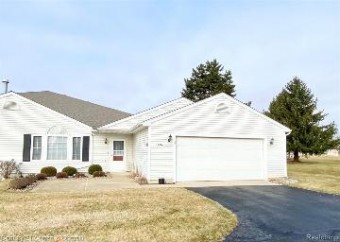 1604 Carriage Drive Tecumseh, MI 49286