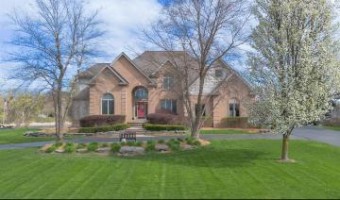 8746 S Shore Drive Clarkston, MI 48348