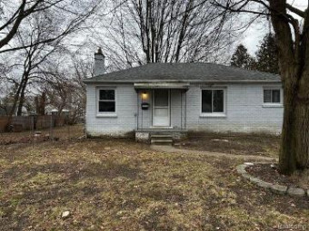 19512 Garfield Redford, MI 48240