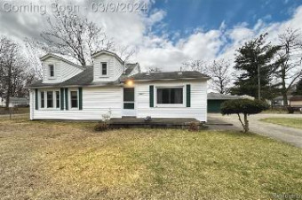 35621 Florence Street Westland, MI 48185