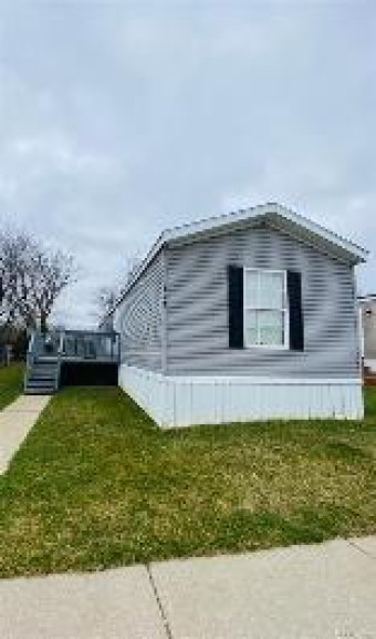 577 Delaware Belleville, MI 48111