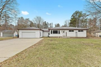 750 Sebek Street Oxford, MI 48371