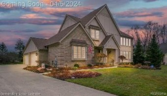 4881 Seasons Drive Troy, MI 48098