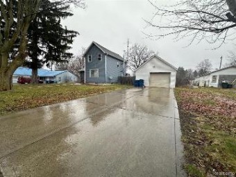 6129 2nd Street Mayville, MI 48744