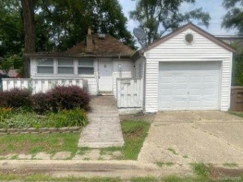 261 Voorheis Street Pontiac, MI 48341