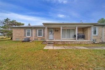 14745 Holly Shelby Township, MI 48315