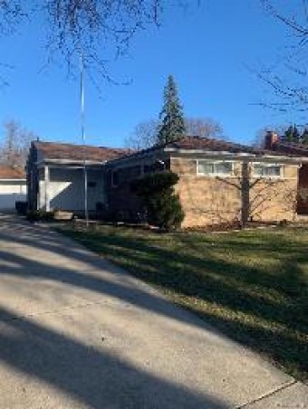 9154 Brady Redford, MI 48239