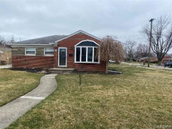 21720 E 13 Mile Road Saint Clair Shores, MI 48082