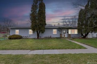 2619 Locust Street Port Huron, MI 48060