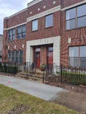 13 Delaware Street 56 Detroit, MI 48202