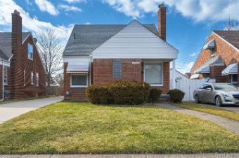 20923 Redmond Avenue Eastpointe, MI 48021