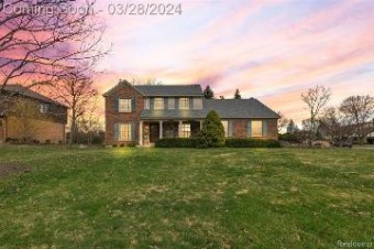 5367 Provincial Drive Bloomfield Hills, MI 48302