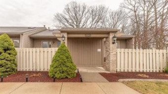 25916 Lexington Drive 5 South Lyon, MI 48178