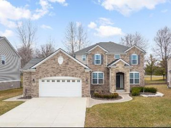 22247 Autumn Blaze Drive Macomb, MI 48044