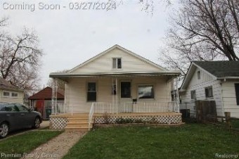 46 Manatee Avenue Hazel Park, MI 48030