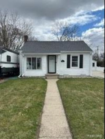 135 Cherryland Street Auburn Hills, MI 48326