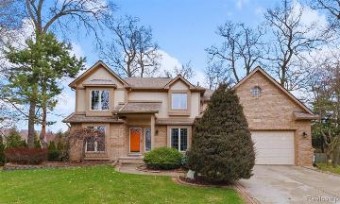 4095 Bandury Drive Lake Orion, MI 48359