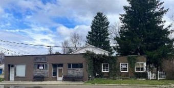 4466/4470 Forest Street Leonard, MI 48367