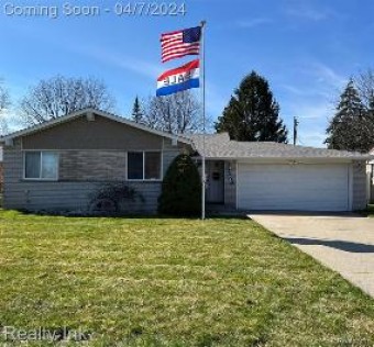 40159 Diane Drive Sterling Heights, MI 48313