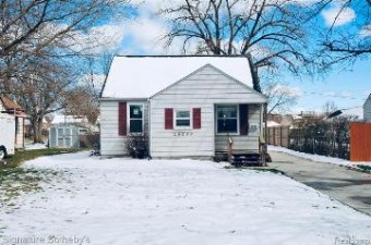 29266 E Coolidge Street Roseville, MI 48066