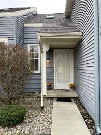 1805 Whitegate Lane East Lansing, MI 48823