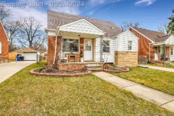 11388 Farley Redford, MI 48239