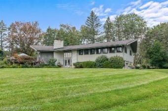 6859 Meath Hunt Circle Troy, MI 48098