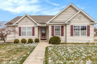 3467 Amber Oaks Drive Howell, MI 48855