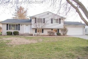 6366 Walker Drive Troy, MI 48085