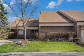 36832 Elk Cove 26 Farmington Hills, MI 48331