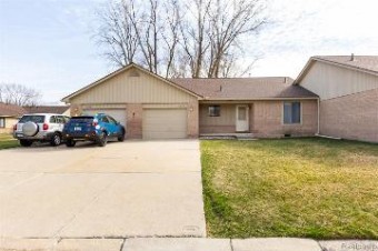 19236 Angela Court Roseville, MI 48066