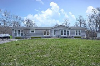 1159 Fairview Street White Lake, MI 48386