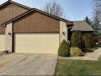 16485 Dawn Drive Clinton Township, MI 48038