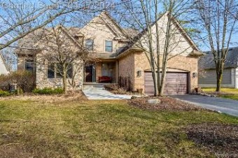 4746 Woodbine Circle West Bloomfield, MI 48323